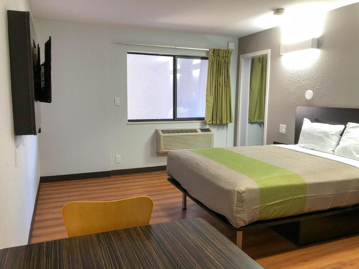 Studio 6 Wichita, Ks - Airport Екстер'єр фото