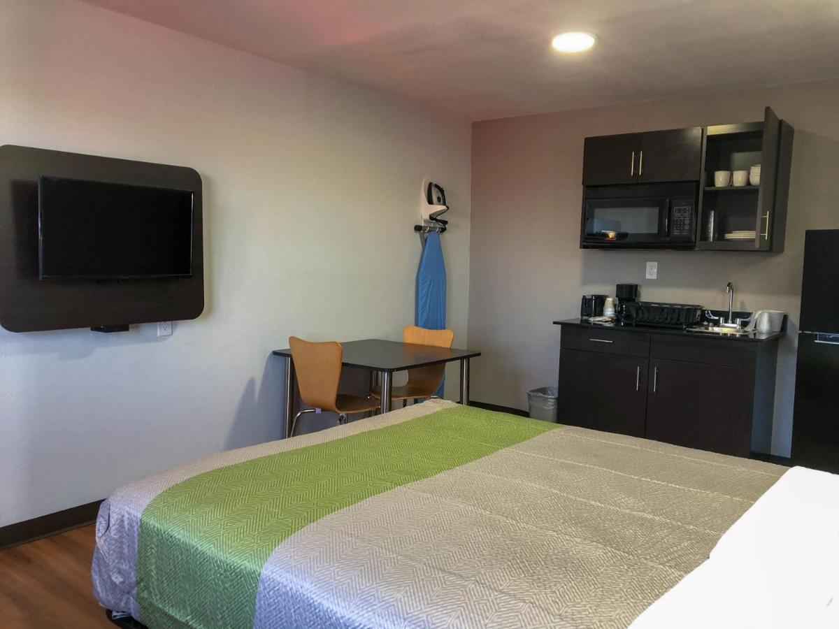 Studio 6 Wichita, Ks - Airport Екстер'єр фото