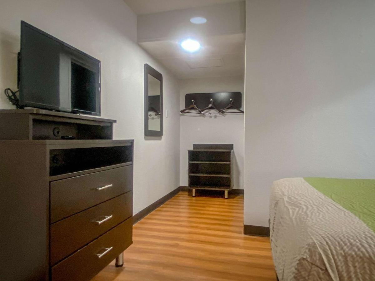 Studio 6 Wichita, Ks - Airport Екстер'єр фото
